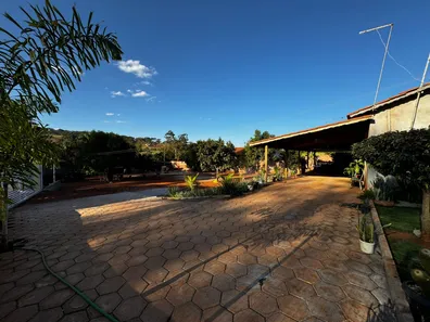 Fazenda / Sítio / Chácara com 2 Quartos à venda, 1500m² no , Nerópolis