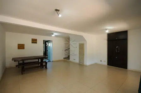Casa com 3 Quartos para alugar, 148m² no Monjolo, Foz do Iguaçu