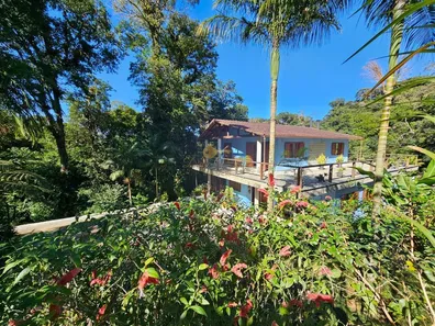 Fazenda / Sítio / Chácara com 4 Quartos à venda, 20000m² no Garrafão, Guapimirim