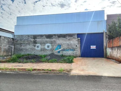 Galpão / Depósito / Armazém para alugar, 360m² no Jardim Silvino, Cambé