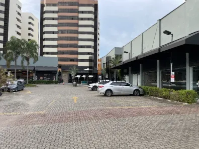 Loja / Salão / Ponto Comercial para alugar, 180m² no Fazenda Castelo, Resende