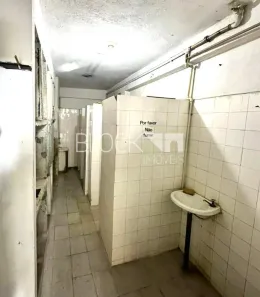 Galpão / Depósito / Armazém à venda, 550m² no Marechal Hermes, Rio de Janeiro