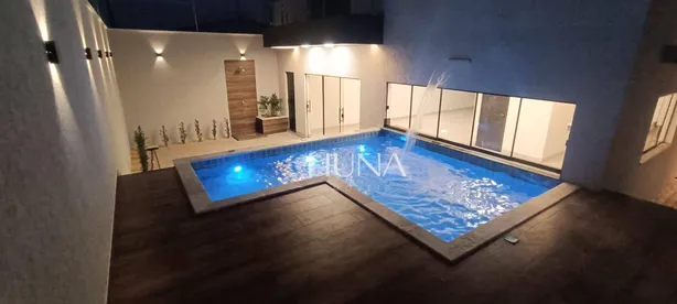 Sobrado com 3 Quartos à venda, 206m² no Setor Sol Dourado, Trindade