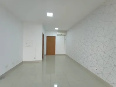 Conjunto Comercial / Sala para alugar, 29m² no Centro, Curitiba