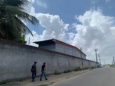 Casa Comercial para alugar, 2610m² no Alto Alegre II, Maracanaú
