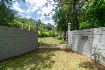 Fazenda / Sítio / Chácara com 3 Quartos à venda, 24473m² no Bateias, Campo Largo