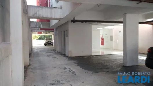Conjunto Comercial / Sala para alugar, 97m² no Vila Assunção, Santo André