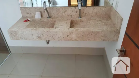 Fazenda / Sítio / Chácara com 3 Quartos à venda, 280m² no Aglomeração Urbana de Jundiaí, Louveira