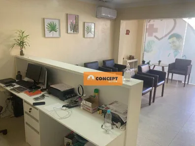 Loja / Salão / Ponto Comercial à venda, 200m² no Centro, Poá