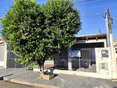 Casa com 3 Quartos para alugar, 200m² no Núcleo Bartholomeu Bueno de Miranda, Presidente Prudente
