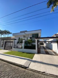 Casa com 3 Quartos para alugar, 149m² no Santa Augusta, Criciúma