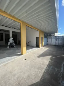 Galpão / Depósito / Armazém para alugar, 400m² no Centro, Bayeux