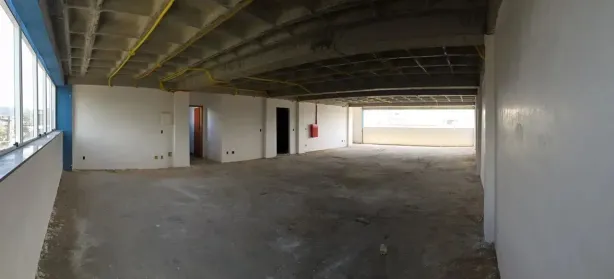 Casa Comercial à venda, 620m² no Centro, Nilópolis