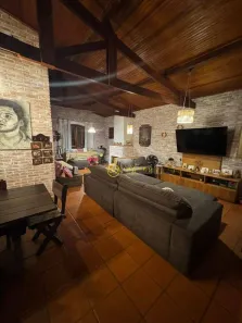 Fazenda / Sítio / Chácara com 2 Quartos para alugar, 230m² no Jd Perlamar, Araçoiaba da Serra