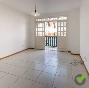 Apartamento com 2 Quartos para alugar, 75m² no Olaria, Nova Friburgo