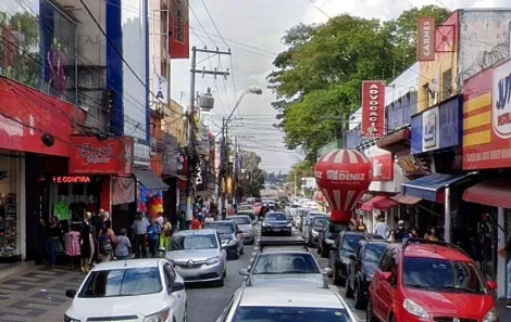 Loja / Salão / Ponto Comercial à venda, 200m² no Centro, Itaquaquecetuba
