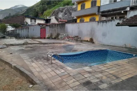Terreno / Lote / Condomínio à venda, 376m² no Quissama, Petrópolis