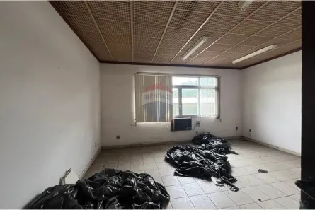Galpão / Depósito / Armazém à venda, 3084m² no Taquara, Rio de Janeiro