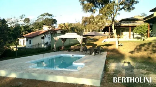 Casa de Condomínio com 4 Quartos para alugar, 400m² no Casa da Lua, Resende