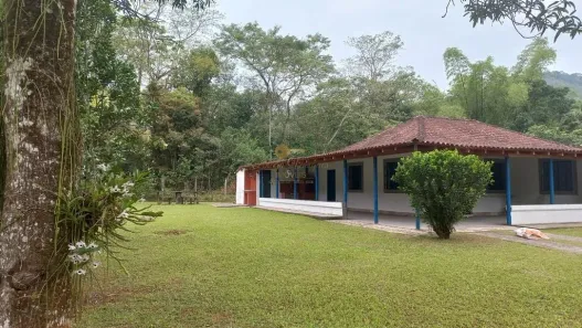 Fazenda / Sítio / Chácara com 6 Quartos à venda, 5000m² no Parada Modelo, Guapimirim