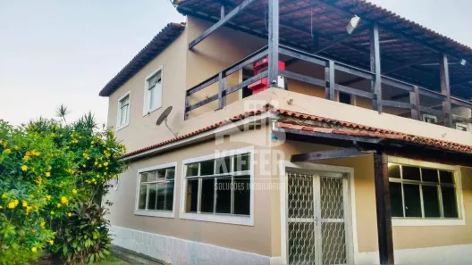 Fazenda / Sítio / Chácara com 3 Quartos à venda, 200m² no Ubatiba, Maricá