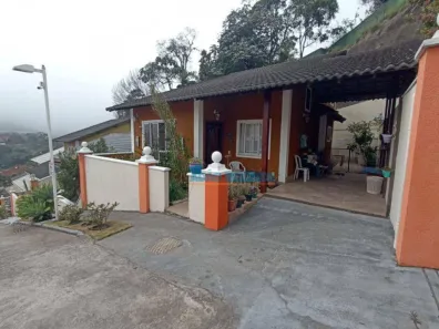 Casa de Condomínio com 3 Quartos à venda, 135m² no Bom Retiro, Teresópolis
