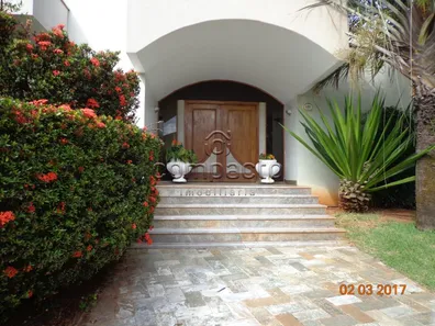 Casa com 5 Quartos para alugar, 730m² no Vila São José, São José do Rio Preto