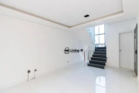 Sobrado com 3 Quartos à venda, 143m² no Boneca do Iguaçu, São José dos Pinhais