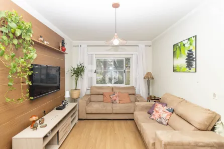 Sobrado com 3 Quartos à venda, 160m² no Guabirotuba, Curitiba
