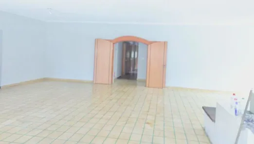 Fazenda / Sítio / Chácara com 8 Quartos para alugar, 700m² no Centro, Cabreúva