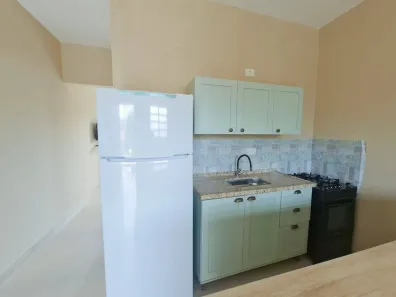 Flat com 1 Quarto para alugar, 32m² no Parque Balneário Poiares, Caraguatatuba