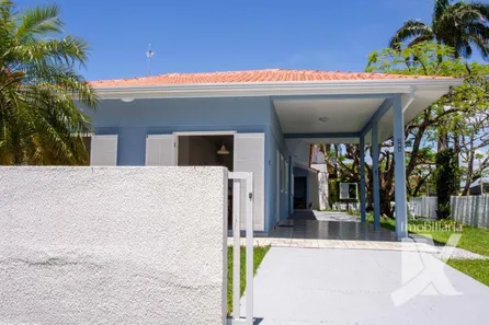 Casa com 4 Quartos para alugar, 200m² no Atami, Pontal do Paraná