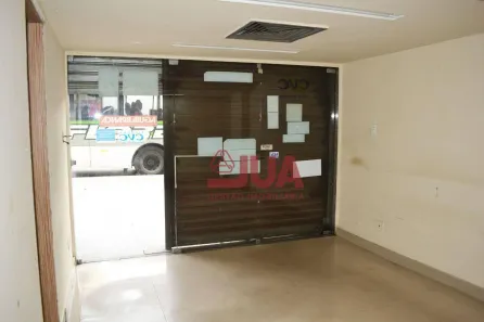 Loja / Salão / Ponto Comercial para alugar, 109m² no Centro, Belford Roxo