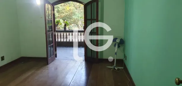 Fazenda / Sítio / Chácara com 4 Quartos à venda, 400m² no Chácaras Copaco, Arujá