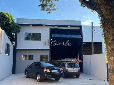 Loja / Salão / Ponto Comercial para alugar, 330m² no Vila Triângulo, Arapongas