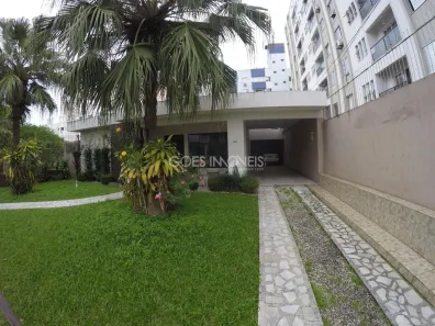 Casa com 3 Quartos para alugar, 208m² no Centro, Criciúma