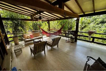 Fazenda / Sítio / Chácara com 3 Quartos à venda, 22000m² no Granja dos Cavaleiros, Macaé