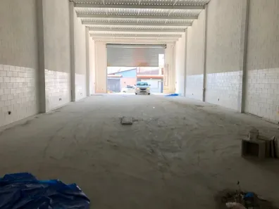 Galpão / Depósito / Armazém para alugar, 300m² no Centro, Poá