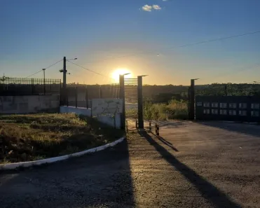 Terreno / Lote / Condomínio à venda, 240m² no Park Way, Brasília