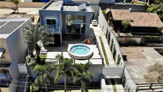 Casa com 3 Quartos à venda, 202m² no Jardim Shangri-Lá, Atibaia