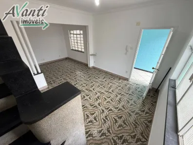 Sobrado com 3 Quartos para alugar, 130m² no Embaré, Santos