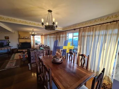 Casa de Condomínio com 5 Quartos para venda ou aluguel, 295m² no J Elizabete, Campos do Jordão