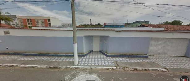 Casa Comercial para venda ou aluguel, 360m² no Parque Residencial Beira Rio I, Guaratinguetá