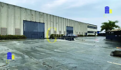 Galpão / Depósito / Armazém para alugar, 4771m² no Vila Sul Americana, Carapicuíba