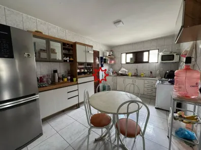 Casa com 4 Quartos à venda, 220m² no Nova Caruaru, Caruaru