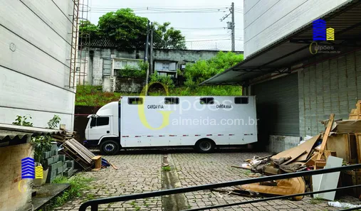 Galpão / Depósito / Armazém para alugar, 952m² no Padroeira, Osasco