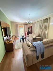 Sobrado com 3 Quartos à venda, 200m² no Jardim Vitória, Poços de Caldas