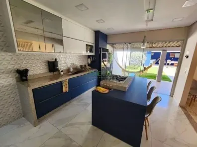 Casa com 2 Quartos à venda, 201m² no Vera Cruz, Londrina