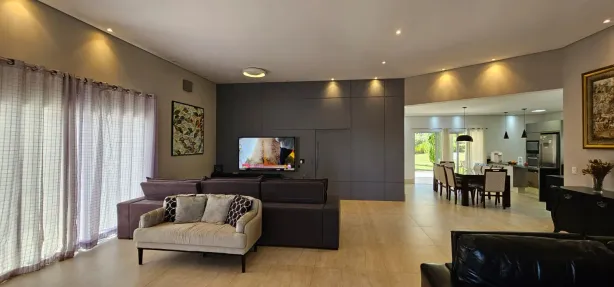Fazenda / Sítio / Chácara com 6 Quartos à venda, 400m² no , Mairinque