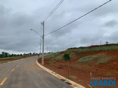 Terreno / Lote / Condomínio à venda, 306m² no Centro, Arujá